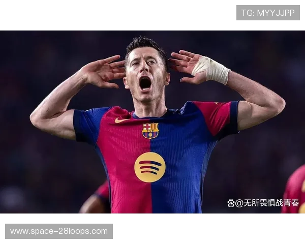 巴萨主场3-1逆转阿拉维斯先赛登顶，莱万传射建功