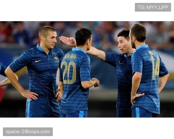 前法国国脚纳斯里受邀加入马赛教练组，担任技术顾问